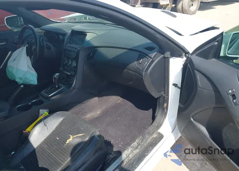 2016 Hyundai Genesis 3.8 Ultimate из США, поврежденный, VIN KMHHU6KJ3GU134869